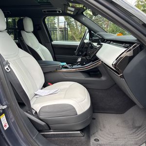 صورة 33 لـ 2024 LAND Rover RANGE ROVER SPORT P400 DYNAMIC SE