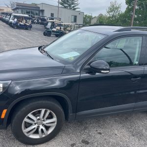 VOLKSWAGEN TIGUAN 2.0T S 4MOTION - 2