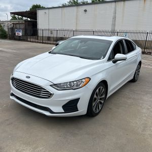 FORD FUSION SE - 1