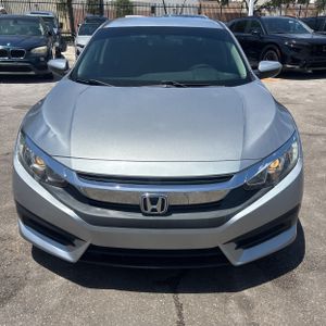 صورة مصغرة 14 لـ 2018 Honda CIVIC LX