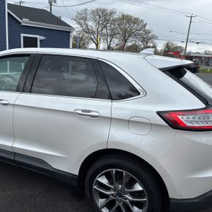 FORD EDGE TITANIUM - 6
