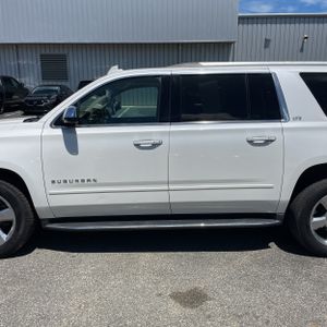 CHEVROLET SUBURBAN LTZ - 4