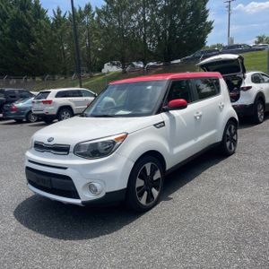 صورة 1 لـ 2017 KIA SOUL +