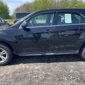 CHEVROLET EQUINOX LS - 4