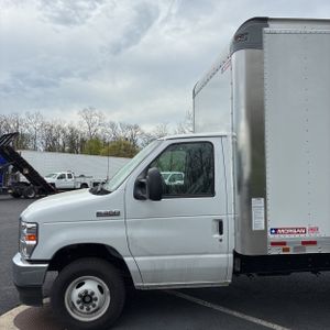 FORD COMMERCIAL VANS - 2