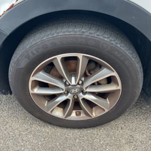2017 Hyundai SANTA FE SE — миниатюра 17