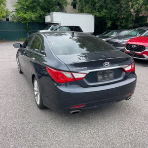 2011 Hyundai SONATA SE 照片 5