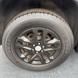 2021 Chevrolet TRAVERSE LS — миниатюра 19