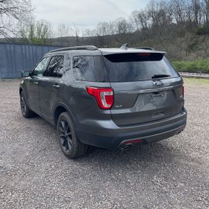 FORD EXPLORER XLT - 5