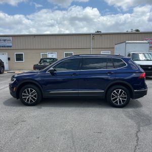 VOLKSWAGEN TIGUAN SE - 3