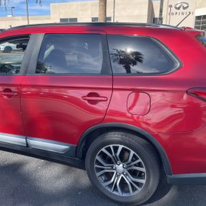 MITSUBISHI OUTLANDER SEL - 6