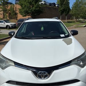 صورة مصغرة 15 لـ 2016 Toyota RAV4 LE