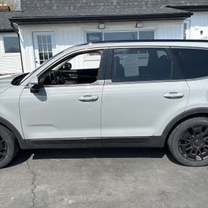 KIA TELLURIDE SX - 4