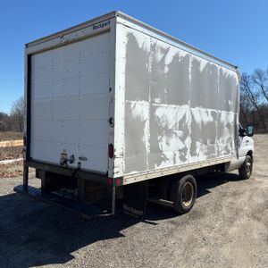 FORD E-350 CUTAWAY - 8