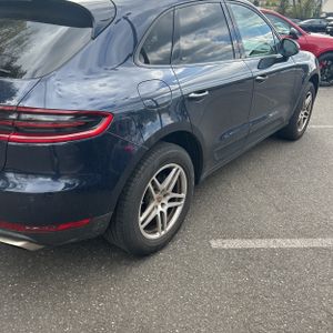 PORSCHE MACAN BASE - 9