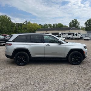 2024 JEEP GRAND CHEROKEE LIMITED 照片 10