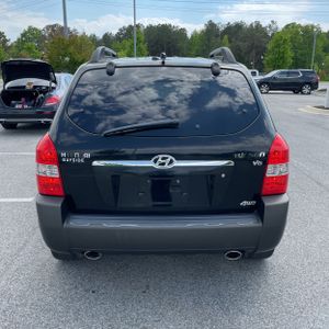 HYUNDAI TUCSON LX - 7