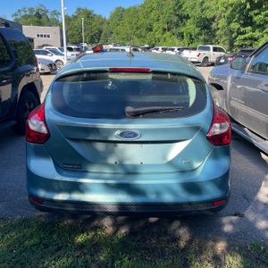 FORD FOCUS SE - 7