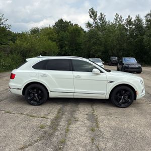 2017 Bentley BENTAYGA BASE — фото 10