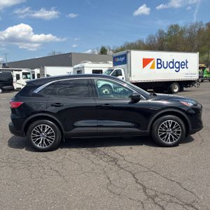 FORD ESCAPE PLUG-IN HYBRID SE - 10