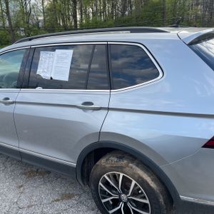 VOLKSWAGEN TIGUAN SE - 6