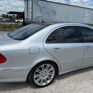 MERCEDES-BENZ E-CLASS - 9