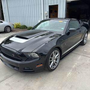 FORD MUSTANG V6 - 1