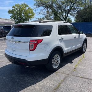 FORD EXPLORER XLT - 8