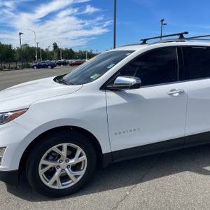 CHEVROLET EQUINOX PREMIER - 2
