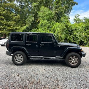 صورة 10 لـ 2011 JEEP WRANGLER UNLIMITED SAHARA