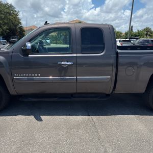 2010 Chevrolet SILVERADO 1500 LT 照片 4