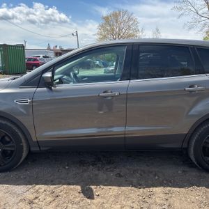 FORD ESCAPE SE - 4