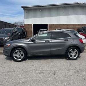 MERCEDES-BENZ GLA - 3