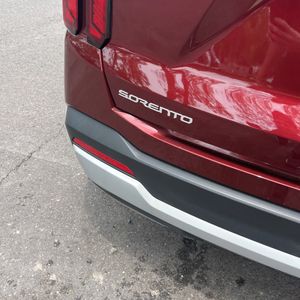 صورة مصغرة 23 لـ 2025 KIA SORENTO LX