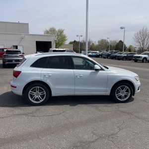 AUDI Q5 2.0T PREMIUM - 10