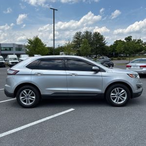 FORD EDGE SEL - 10