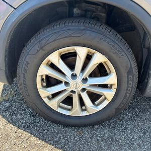 2016 Nissan ROGUE SL 照片 17