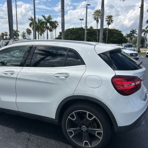 2020 Mercedes-BENZ GLA — фото 6