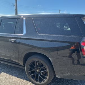 CHEVROLET SUBURBAN HIGH COUNTRY - 6