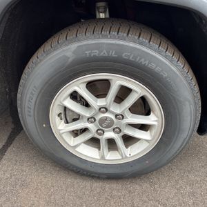 صورة مصغرة 20 لـ 2020 JEEP GRAND CHEROKEE LAREDO E