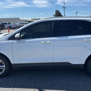 FORD EDGE SEL - 4