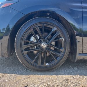 2025 Toyota CAMRY SE thumbnail 17
