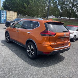 2019 Nissan ROGUE SV — фото 4