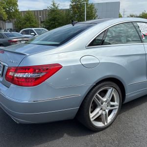 MERCEDES-BENZ E-CLASS - 9