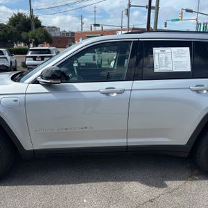 2024 JEEP GRAND CHEROKEE 4XE 照片 4