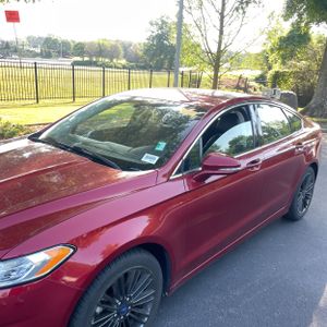 FORD FUSION SE - 2