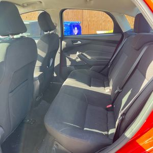 صورة مصغرة 32 لـ 2016 FORD FOCUS SE