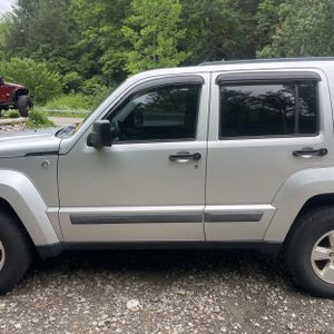 2012 JEEP LIBERTY SPORT 照片 4