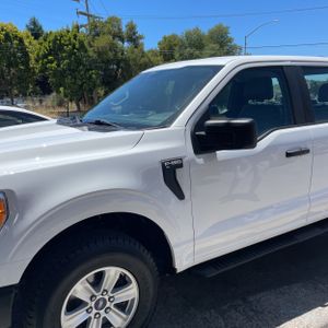 2021 FORD F-150 XL photo 2