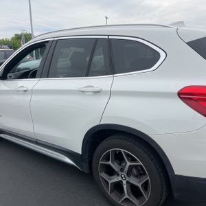 BMW X1 XDRIVE28I - 6